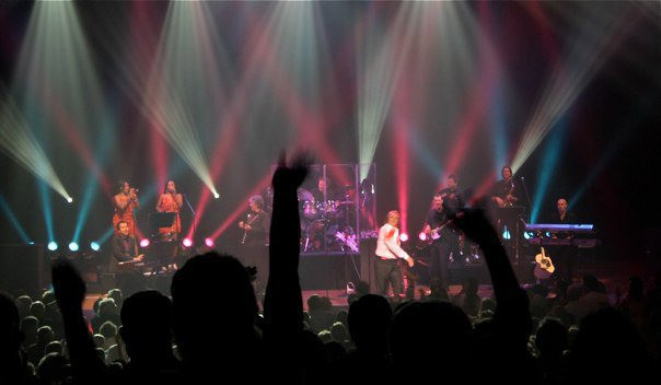 On Tour w/ Multi-Personality Engelbert Humperdinck